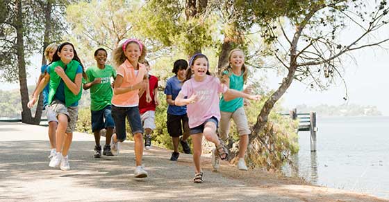 group of kids running