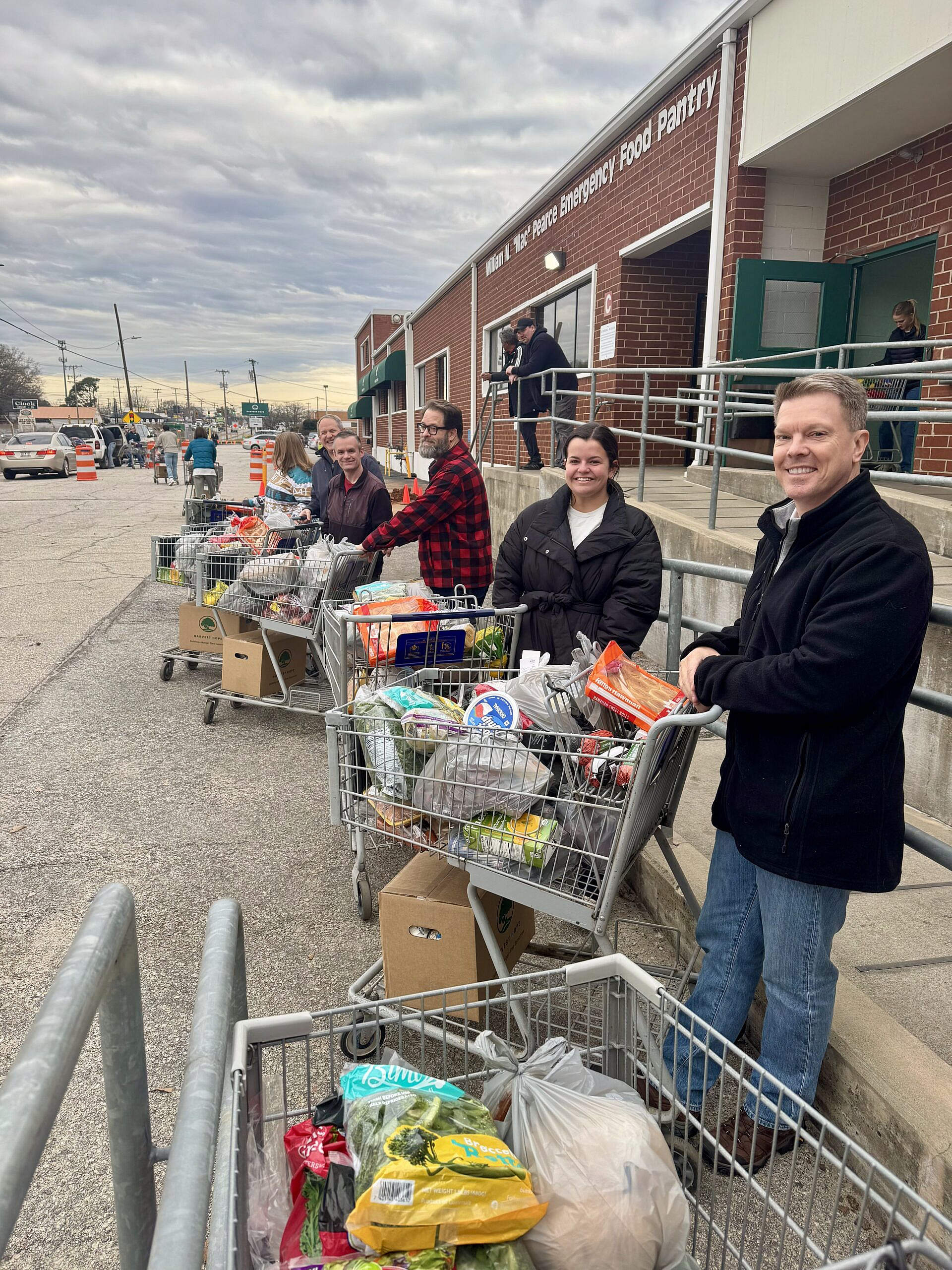 You are currently viewing Mauldin & Jenkins Volunteers Support Local Seniors Through Harvest Hope Senior Box Day